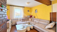 EKSKLUZIVNO ŠARMANTNA KAMENA KUĆA TIK DO MORA