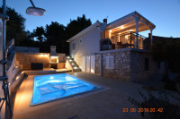 Fully equip. luxury Dalmatian villa w/ breathtaking views + swim. pool