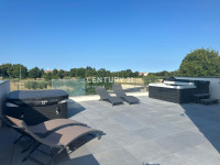 FUNTANA, PRODAJE SE TROSOBAN STAN NA 1.KATU SA TERASOM OD 70 M2, TOP L