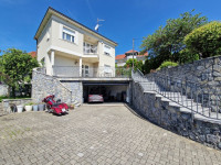 GAJNICE - BIZEK - LJEPA OBITELJSKA VILA OD 400 m2, ZEMLJIŠTE 1.374 m2