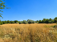 Galižana, Fondole, zemljište 4.045 m2 samo 70 m od ceste Pula–Vodnjan