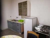 Garsonijera, Dujmovača, dugoročno,za radnike,sa režijama