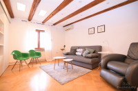 Gornji grad - 3-sobni stan (70 m2) s terasom i PARKINGOM - 1 spavaća