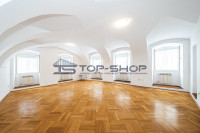 Gornji grad, Ul. Antuna.G.Matoša, prekrasan peterosoban stan iodealan