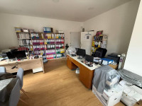 Gospodski četverosobni stan s parkingom, 121 m², Varaždin, centar