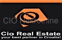 Gotovi nasadi badema na otoku! Super investicija!