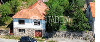 Gračac, Srb - kuća na mirnoj lokaciji s pogledom, 107 m2