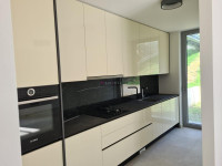 GRAČANI - LUKSUZAN 3-SOBAN STAN + GARAŽA