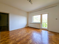 GRAČANI, trosoban stan od 80m2, garaža 61 m2, balkon