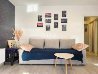 Grad Krk, dvosoban stan, 60 m2, prvi red do mora, parking