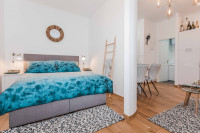 *** Grad / novo namješten studio na kraće periode ***