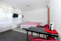 *** Spinut / novo namješten studio najam do ljeta 2021. ***