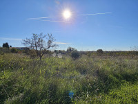 Građ. parcela s infrastrukturom na 500m od mora