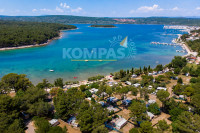 Građevinska zona teren 1. red do mora, 2700m2