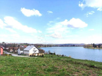 Građevinski teren uz samo jezero Sabljake