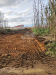 GRAĐEVINSKO ZEMLJIŠTE 1.600 m² – PRIVLAKA, 400 m OD MORA