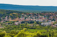Građevinsko zemljište 1566m2 u Drnišu