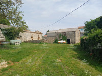 Kamene kuće za adaptaciju na građevinskom zemljištu, 1820 m2, Glavani,