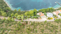 Ekskluzivno zemljište 507 m2 u drugom redu od mora – Lastovo