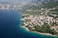 Građevinsko zemljište u blizini mora Omiš -NEMIRA 1232 m2