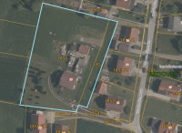 Građevinsko zemljište cca. 4000m2 sa starijom kućom cca. 70m2, 55€/m2