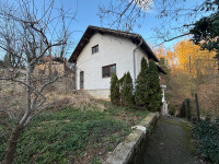 Građevinsko zemljište sa kućom – Jelenovac, 614 m²