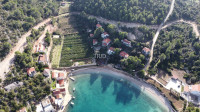 Građevinsko zemljište Hvar, Jelsa – 1.000 m², 80 m od mora, pogled