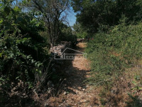 .::: Građevinsko zemljište kod Miljevaca površine 1.989m2 :::.