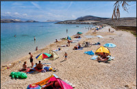 Otok Pag,  zemljište  67.000  m2  za  kamp.