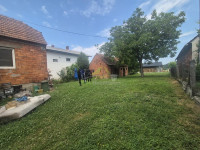 Građevinsko zemljište sa kućom za rušenje! 450 m od Ivanečke špice!