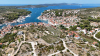 GRAĐEVINSKO ZEMLJIŠTE MILNA 976 m² – POGLED NA MORE