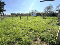 GRAĐEVINSKO ZEMLJIŠTE NA MIRNOJ LOKACIJI,OKOLICA FAŽANA!