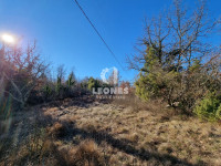 Građevinsko zemljište na mirnoj lokaciji u okolici Grožnjana