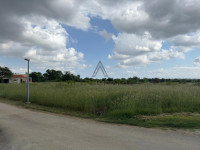 GRAĐEVINSKO ZEMLJIŠTE (mogućnost parcelacije), 2750m2