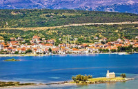 Građevinsko zemljište, Podgradina, površina 1300 m2