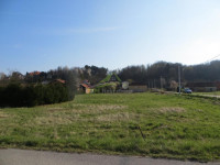 Građevinsko zemljište površine 5.395 m2 sa objektima! Čalinec