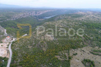 Građevinsko zemljište površine 6691 m2 u Rupama