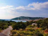 .::: Građevinsko zemljište za turističku namjenu na Kapriju :::.