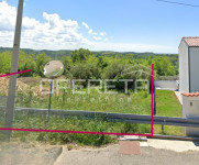 Građevinsko zemljište na uzvisini s pogledom na more