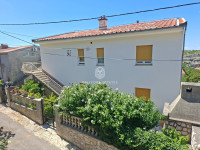 Grižane-Mavrići-3-sobni