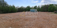 Grobnik, izvrsno - ravno građevinsko zemljište 1.037.50m2