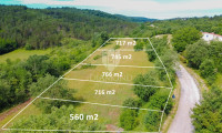 Grožnjan, predivno zemljište površine 560 m² na mirnoj lokaciji!