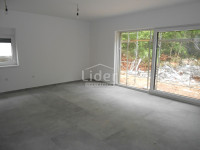 HLAPA (OTOK KRK) Novi apartman s okućnicom