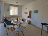 HOSTI-ODLIČAN STAN U KVALITETNOJ ZGRADI NOVIJE GRADNJE, 2S+DB OD 65 m2