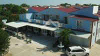 PRILIKA!! Hotel sa bazenom, 200m od mora - Sabunike