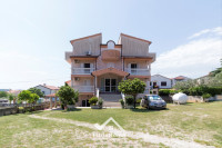 Hotel u Medulinu, 915 m², 400 m od mora, parking