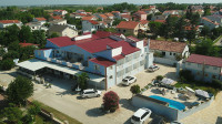 Hotel pansion Sabunike 1329 m2, 100 m od mora, CIJENA NA UPIT