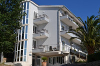HOTEL – TUČEPI, 10 SOBA + PENTHOUSE, SAUNA, BAZEN, PARKING