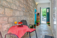 HOUSE IN THE CENTER OF SPLIT-RADUNICA,3 APARTMENTS, EXCELLENT LOCATION