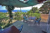 ***Hrvatska, Brac - Apartmanska kuća s panoramskim pogledom na more***